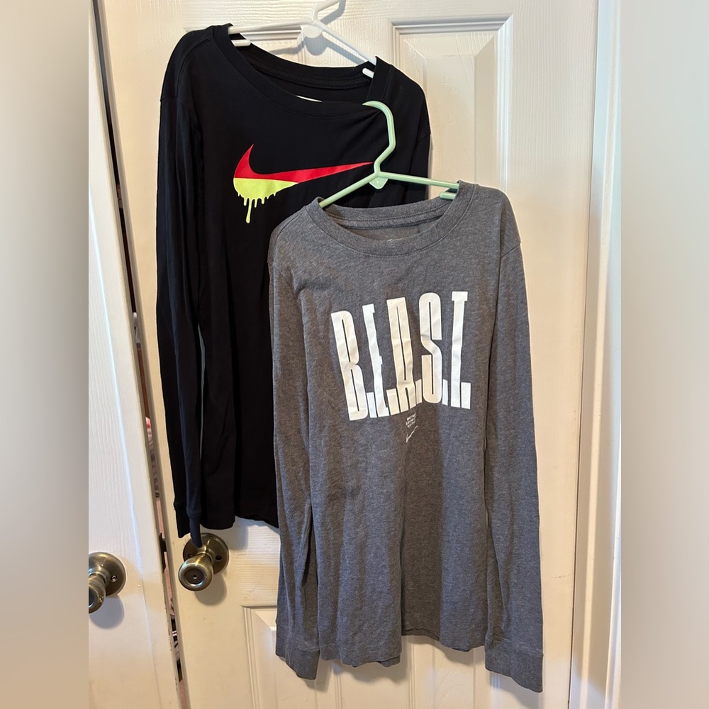 Set of 2 long sleeve Nike tees - Youth Large